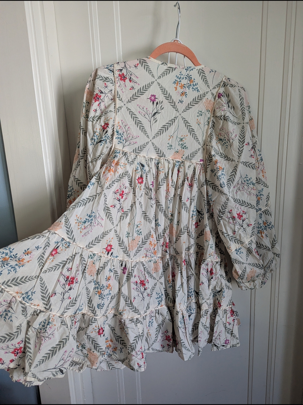 Olivaceous Cream Floral Long-Sleeve Tiered Mini Dress - Picture 8 of 9